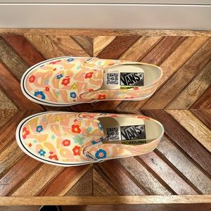 Brand new women’s Vans